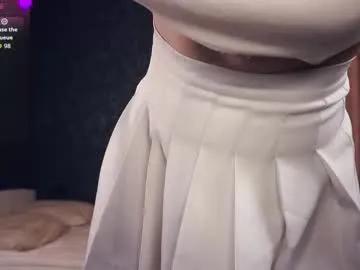 loradarter on Chaturbate