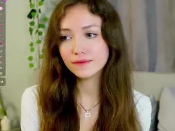 loriamarzinske on Chaturbate