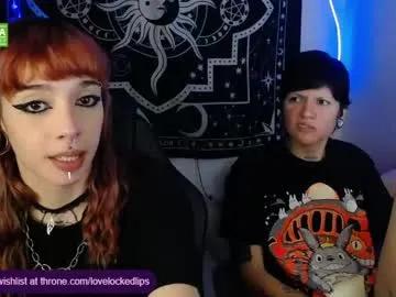 lovelockedlips on Chaturbate