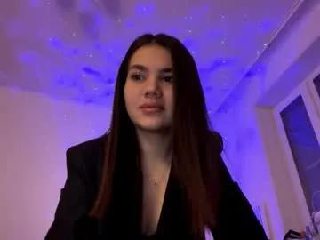 lovelyy_lovely on Chaturbate