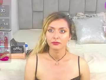 lunitadiva on Chaturbate