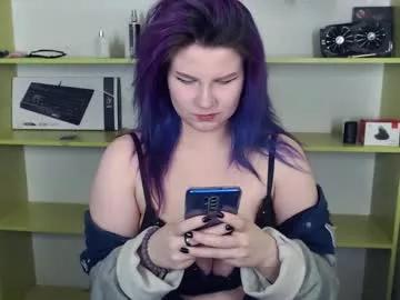 makelovenotwarbitchess on Chaturbate