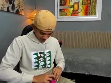 markbowie on Chaturbate