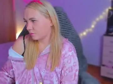 mdaluna on Chaturbate