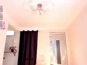 miapink_ofi_ on Chaturbate