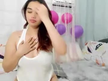 midnightbunny_ on Chaturbate