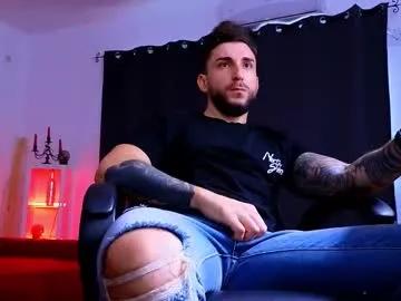 mightyaaron on Chaturbate