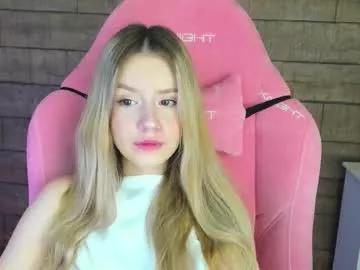 milanabalmain on Chaturbate