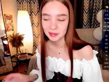 milli_brownn on Chaturbate