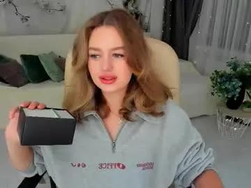 miraclecurly on Chaturbate