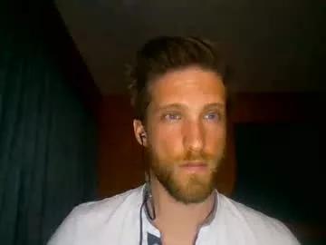 moms_little_monster on Chaturbate