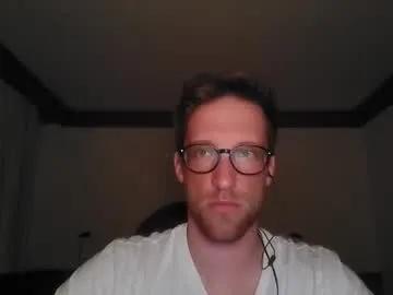 moms_little_monster on Chaturbate