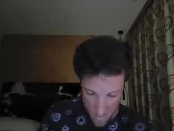 moms_little_monster on Chaturbate