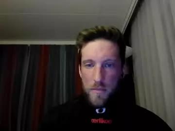 moms_little_monster on Chaturbate