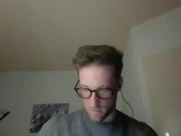 moms_little_monster on Chaturbate