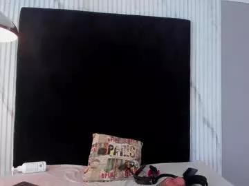 monik_fox_cr on Chaturbate