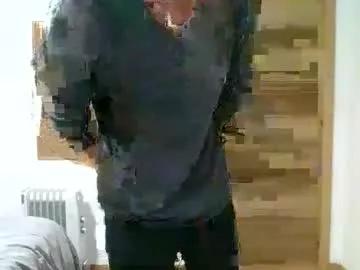 mrlong23cm on Chaturbate