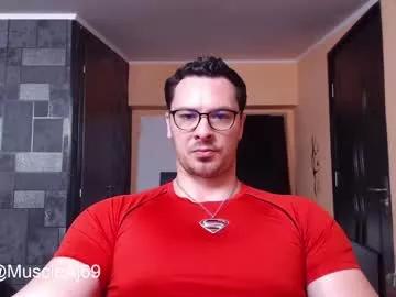 muscleaj69 on Chaturbate