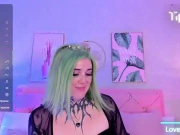 mystikdoll on Chaturbate