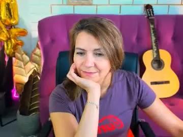 nicolehits on Chaturbate