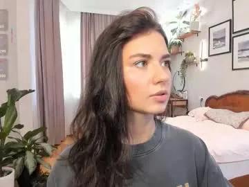 nicoleluuv on Chaturbate