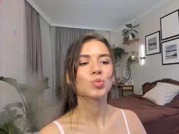 nicoleluuv on Chaturbate