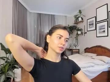 nicoleluuv on Chaturbate