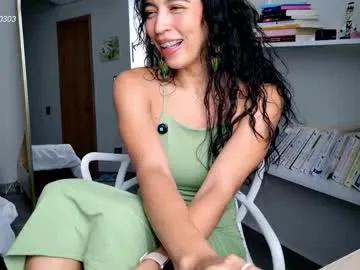 nikol_je on Chaturbate