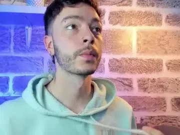 noah_ricci_ on Chaturbate