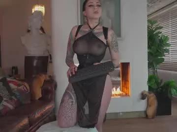 nuryforerogh on Chaturbate