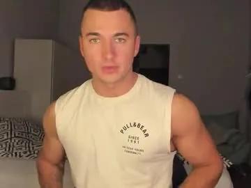 paulblack021 on Chaturbate