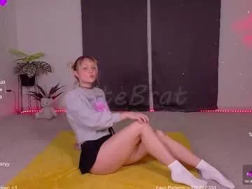 petitebrat on Chaturbate