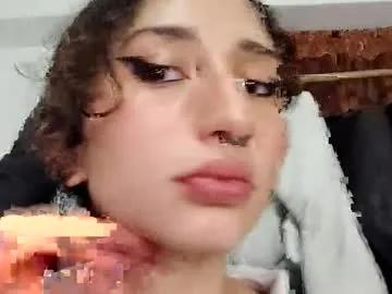 queenjenn__ on Chaturbate