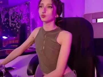 queenjenn__ on Chaturbate