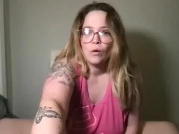 randiigirl69 — cum play!  #bigtits #curvy #belly #feet #bigboobs