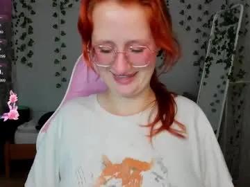 roniya_v on Chaturbate