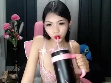 roxie_fuckdoll on Chaturbate