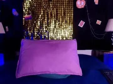 shelsy_loreds on Chaturbate