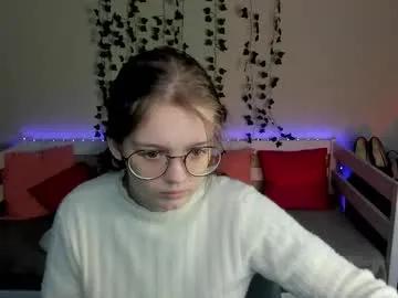 shy_elina01 on Chaturbate