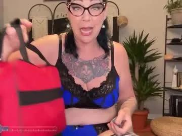 skylar_bird on Chaturbate