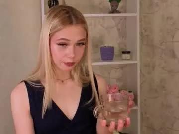 smile_with_nicole on Chaturbate