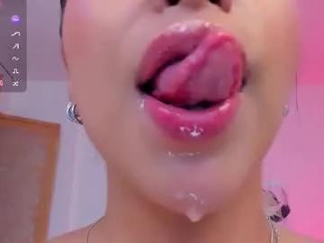 sophierooy on Chaturbate