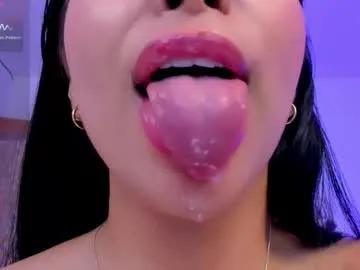 sophierooy on Chaturbate