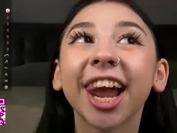 stephaniesally on Chaturbate