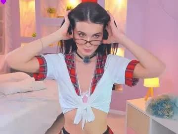 synne_glows on Chaturbate