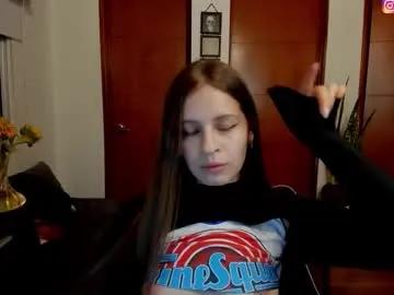 temptressweet — cum on tits (cream) and moan   #petite #braces #ass #lovense [177 tokens remaining]