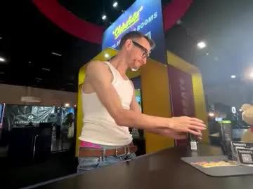 teninchty on Chaturbate