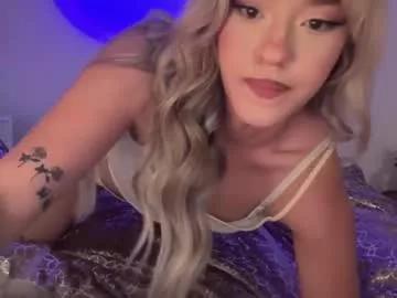 themykalaxo on Chaturbate
