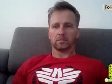 tomhardic on Chaturbate