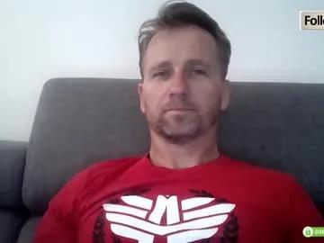 tomhardic on Chaturbate